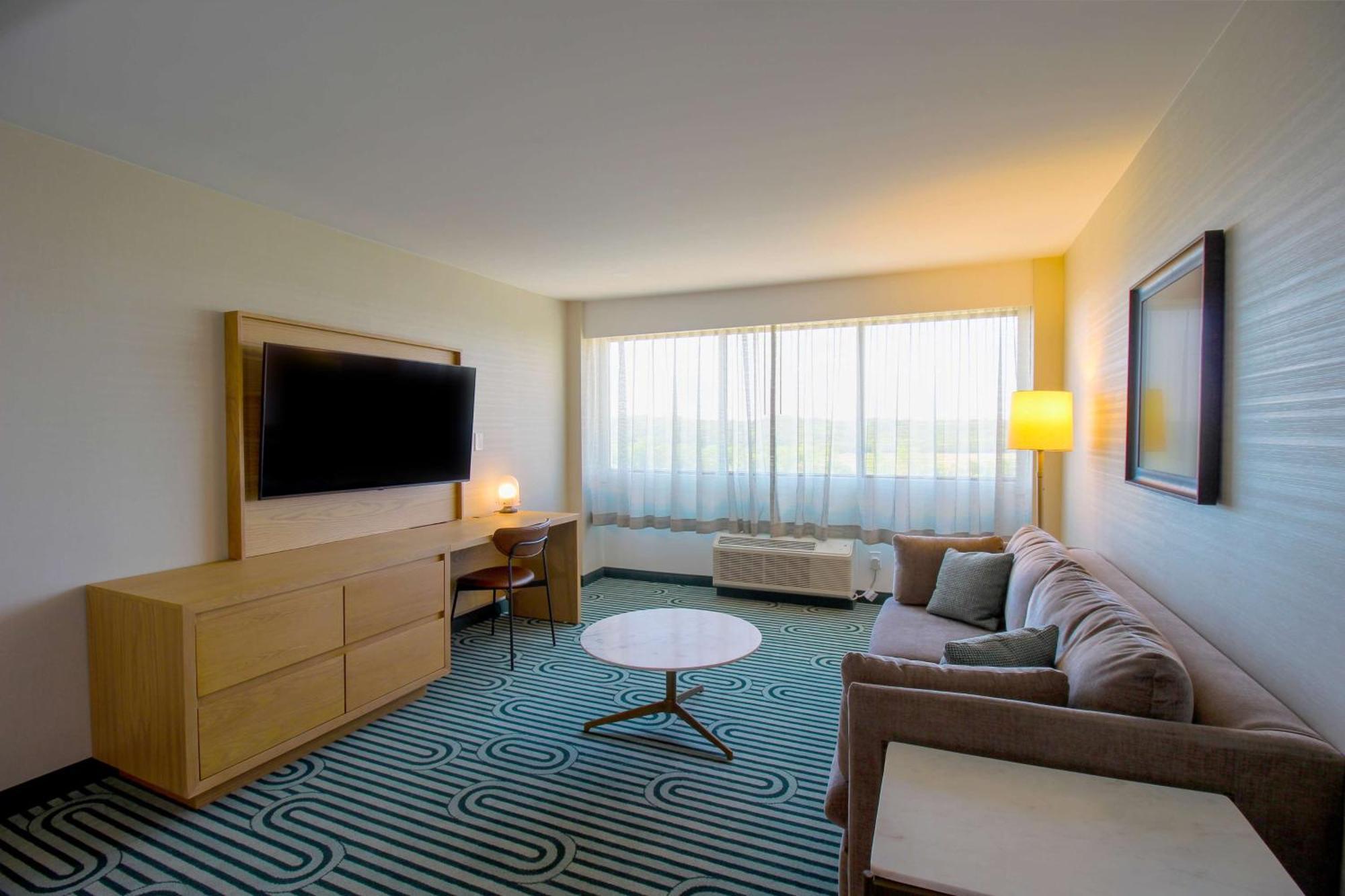 Doubletree By Hilton Clarksville Riverview ภายนอก รูปภาพ