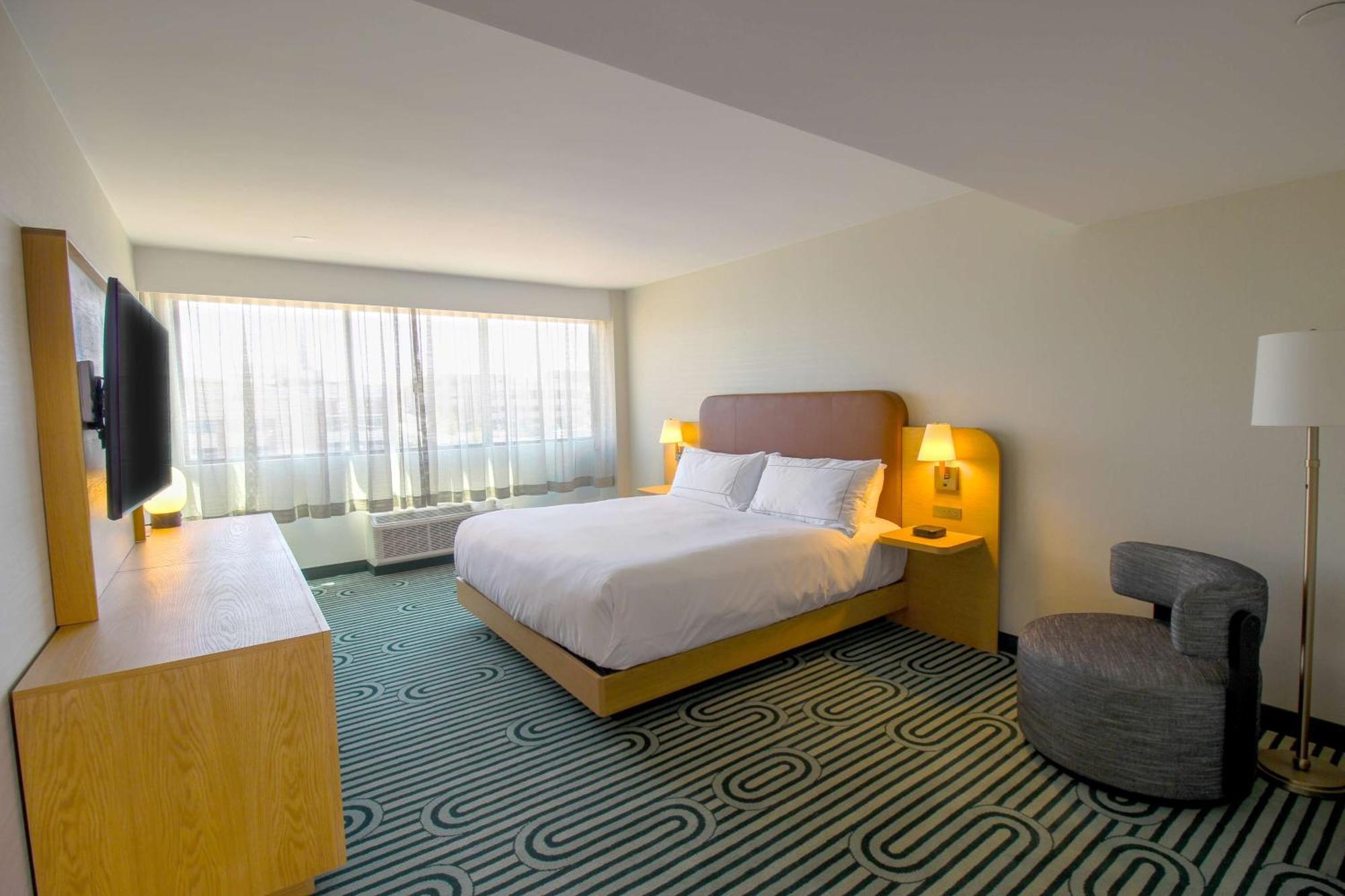 Doubletree By Hilton Clarksville Riverview ภายนอก รูปภาพ