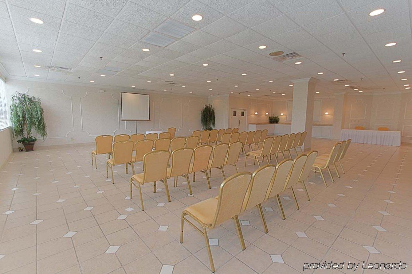 Doubletree By Hilton Clarksville Riverview ธุรกิจ รูปภาพ