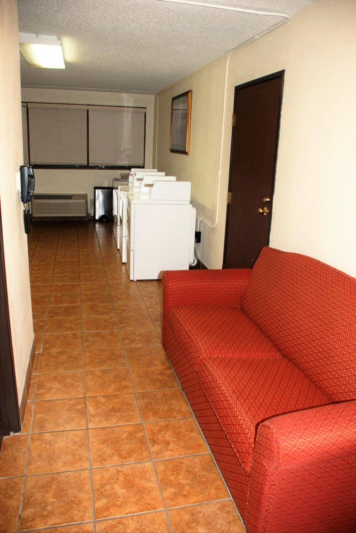 Doubletree By Hilton Clarksville Riverview ภายนอก รูปภาพ